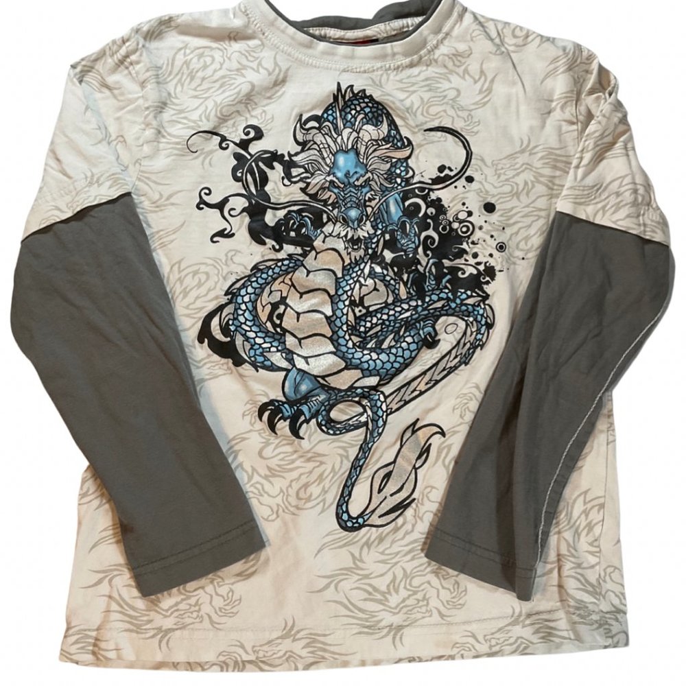 👣 5/$25 - Taupe/Cream Long Sleeve T-Shirt w/ Dragon Graphic
